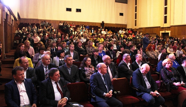 Гості та запрошені свята